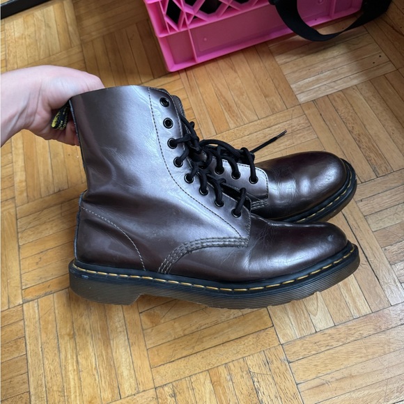 Doc Martins - chrome - Picture 3 of 5